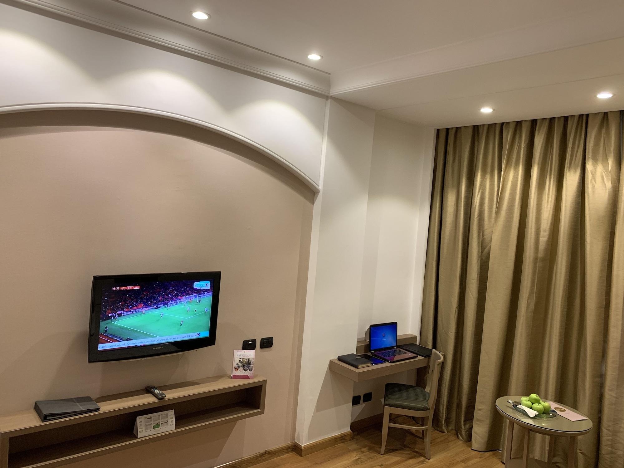 โรงแรมคาร์ลตันอัลโมไอเบด ดัมมัม ภายนอก รูปภาพ A room at the hotel