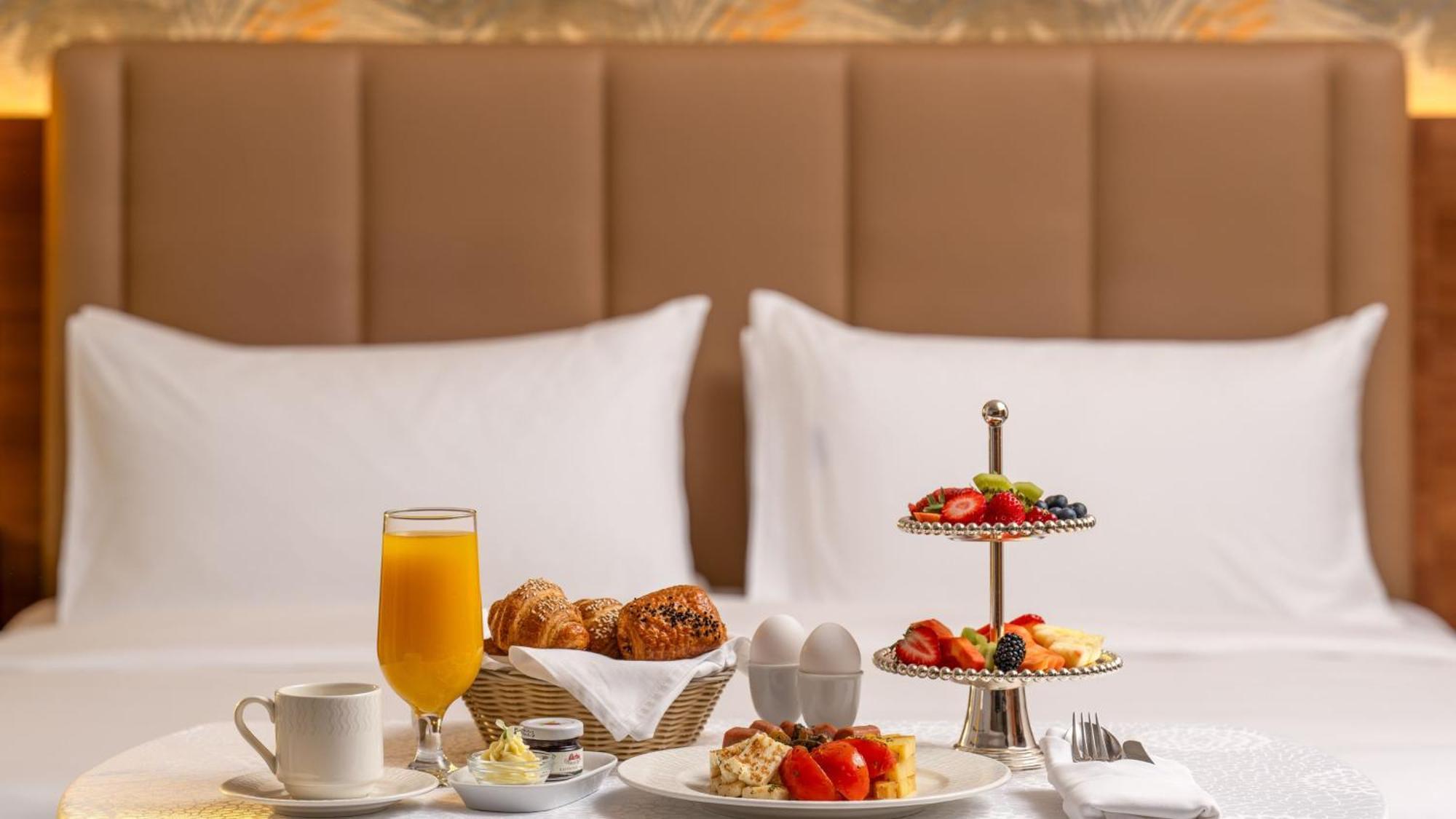 โรงแรมคาร์ลตันอัลโมไอเบด ดัมมัม ภายนอก รูปภาพ Room service